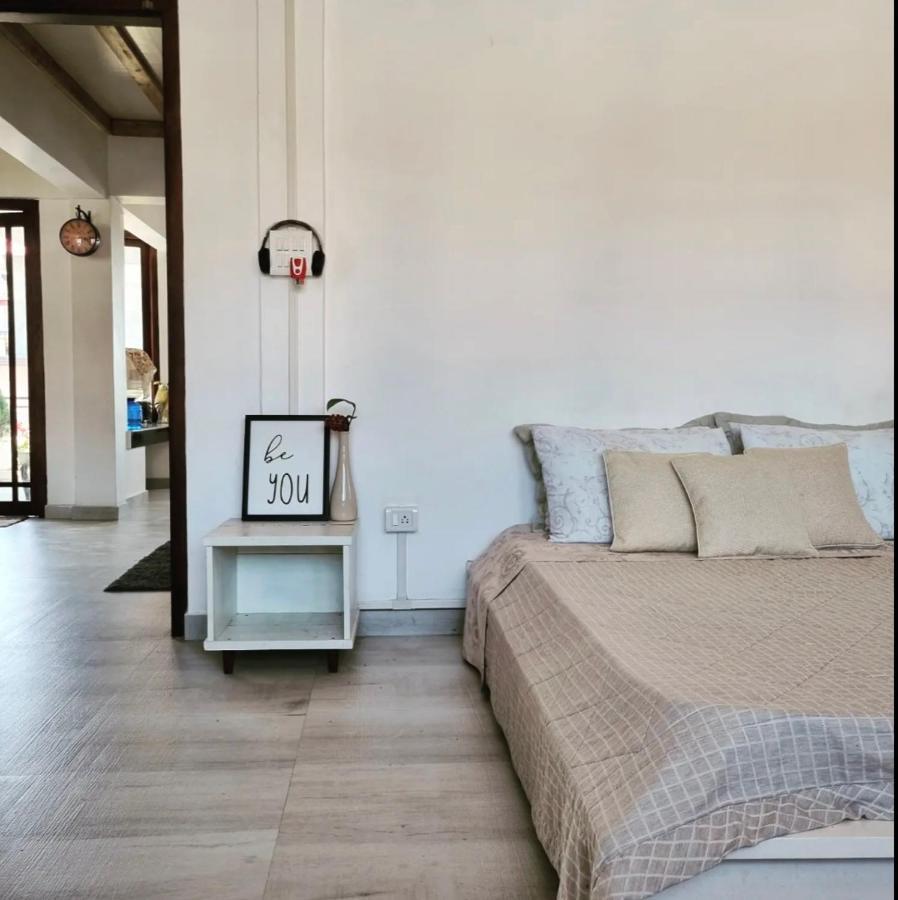 Medom'S Bnb Kohima Esterno foto