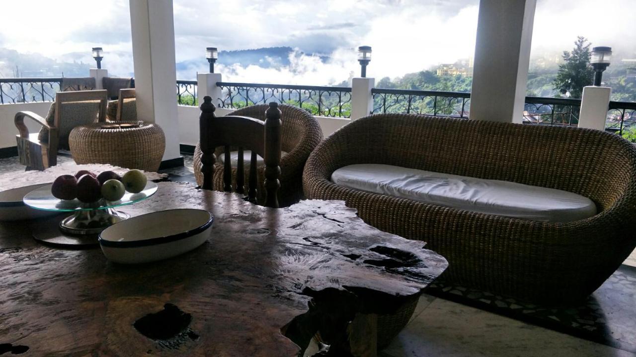 Medom'S Bnb Kohima Esterno foto