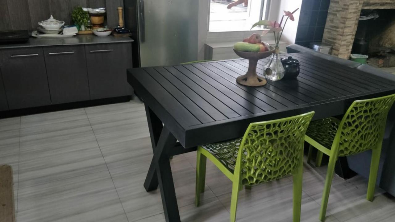 Medom'S Bnb Kohima Esterno foto